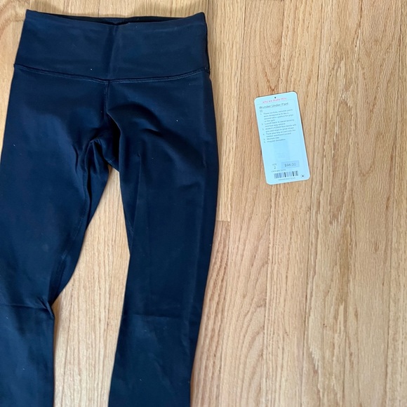 Lululemon Wunder Under Pant III- Black - Size 2- Great Condition - Picture 6 of 9